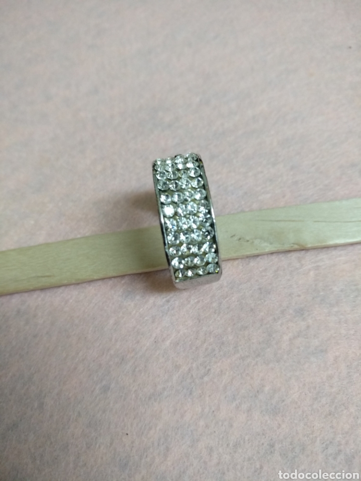 Joaillerie: Anillo Rodio con cristales