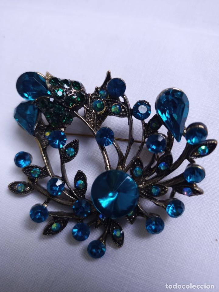 Joyeria: Broche de metal con adornos azules - Foto 6