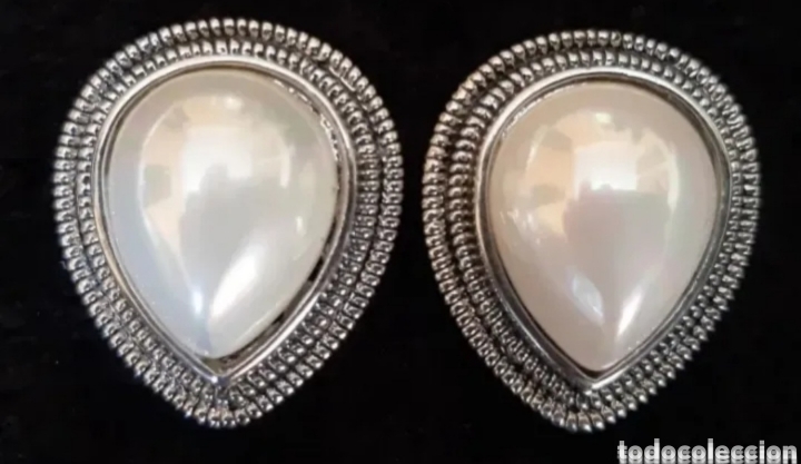 Joyeria: Pareja de pendientes en forma de pera. A&ntilde;os 90. LEER DESCRIPCI&Oacute;N ANTES DE PUJAR O COMPRAR.