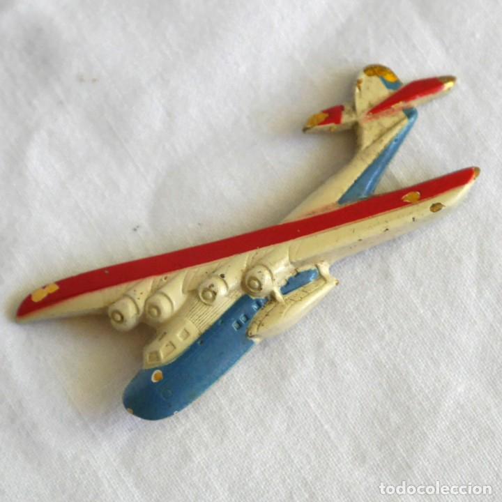 Joyeria: Broche de lat&oacute;n en forma de hidroavi&oacute;n - Foto 1