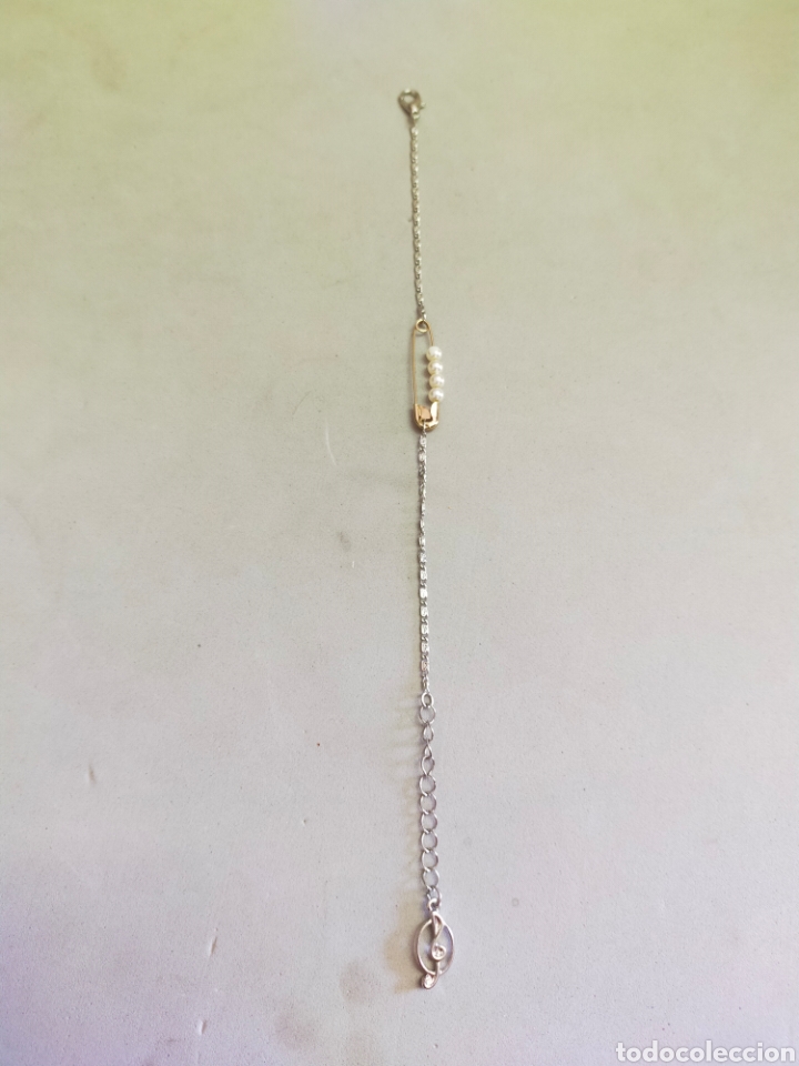 Joyeria: PULSERA CON IMPERDIBLE DORADO Y SIMIL PERLAS. EN METAL. - Foto 5