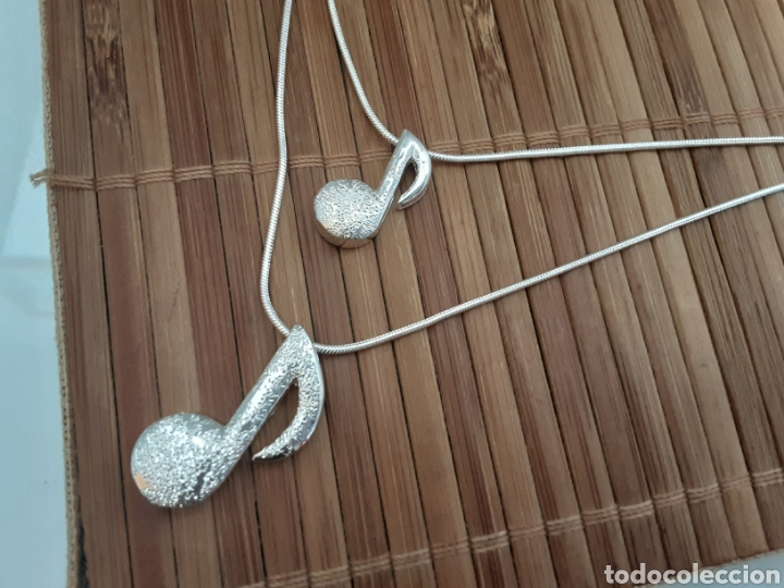 Joyeria: Conjunto colgante y pendientes ba&ntilde;o de plata