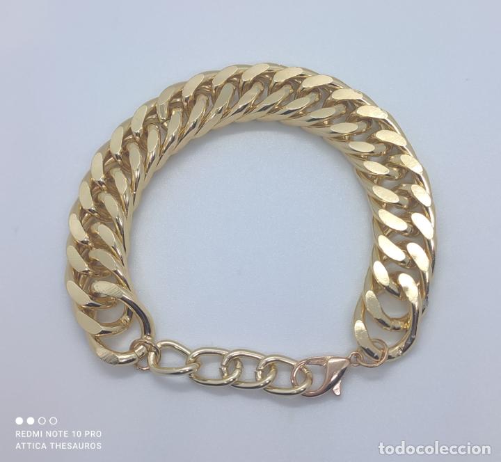 Joyeria: Elegante y sofisticada pulsera tipo cadena de rombo doble con ba&ntilde;o de oro . - Foto 3