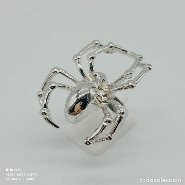 Joyeria: Gran anillo ara&ntilde;a con acabados en plata de ley . - Foto 2