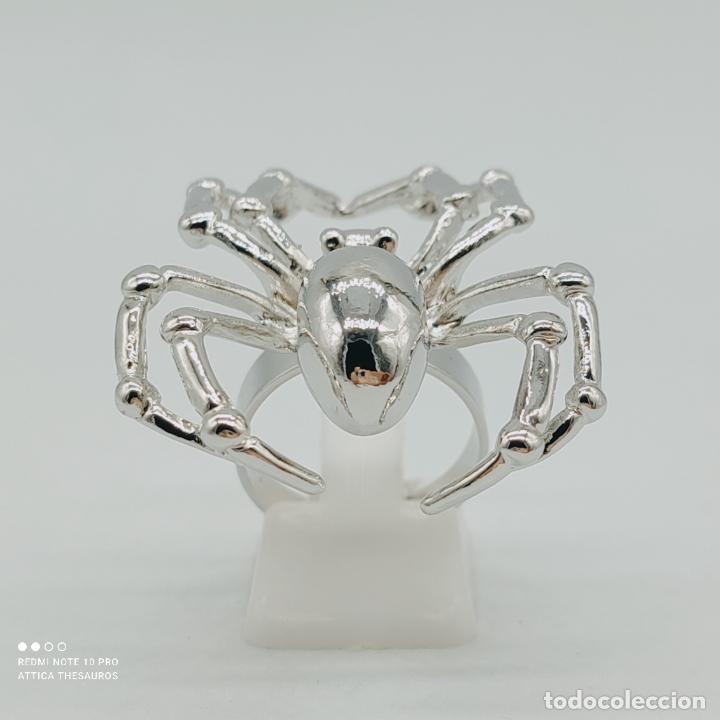 Joyeria: Gran anillo ara&ntilde;a con acabados en plata de ley . - Foto 3