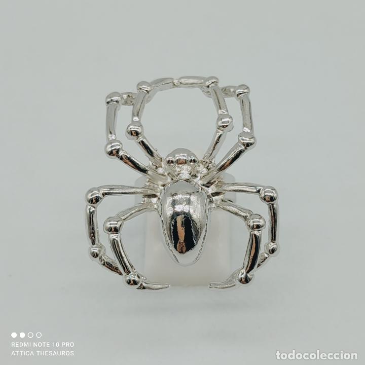 Joyeria: Gran anillo ara&ntilde;a con acabados en plata de ley . - Foto 1