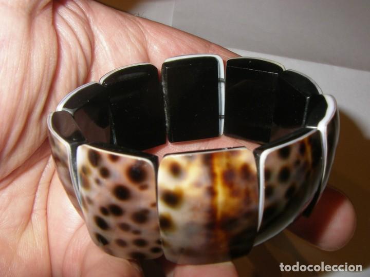 Joyeria: Bonita pulsera de concha, el&aacute;stica. - Foto 3