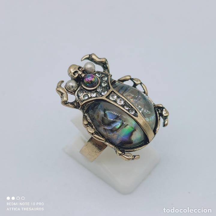 Joyeria: Precioso anillo con Escarabeo amuleto de vida y poder egipcio, acabado en bronce . - Foto 1