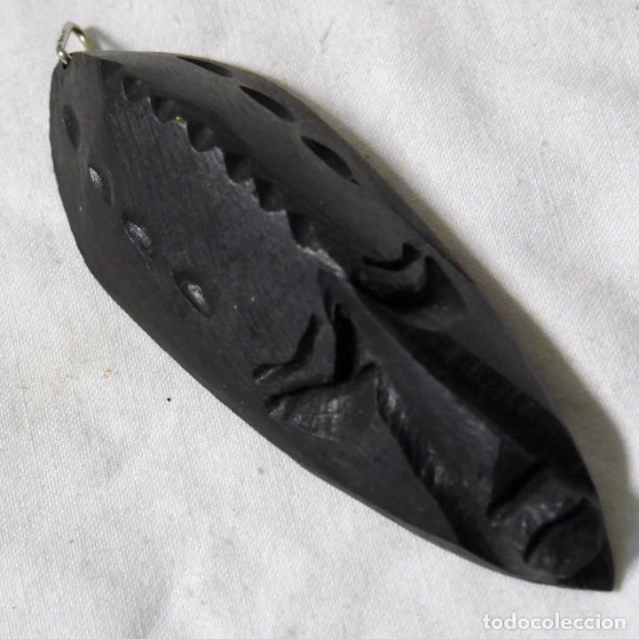 Gioielleria: Colgante &eacute;tnico rostro africano tallado en madera