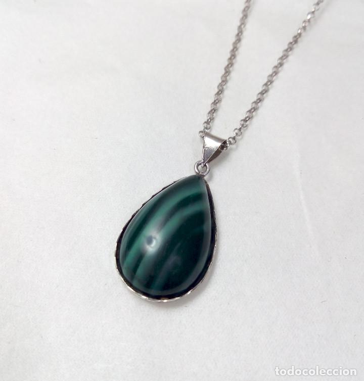 Joalharia: Cadena y colgante de plata de ley con piedra verde sint&eacute;tica - Cadena 45 cm.