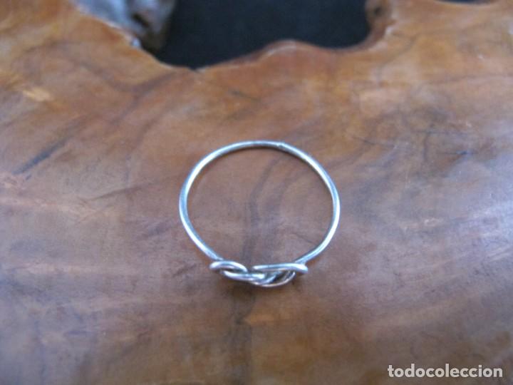 Joyeria: Fino anillo de plata con nudo - Foto 2 - 303463703