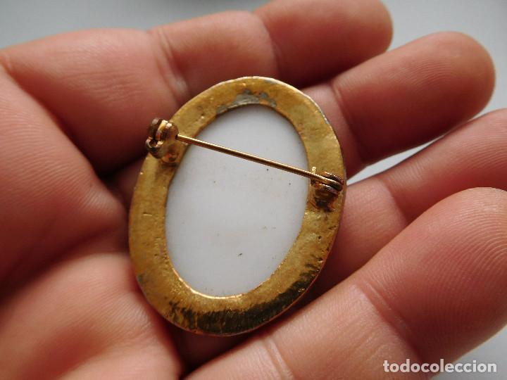 Joyeria: Antiguo broche con esmalte jinetes - Foto 2