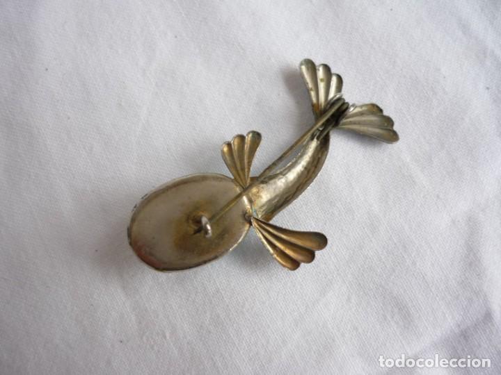 Joyeria: Simp&aacute;tico broche de lat&oacute;n en forma de pez - Foto 4