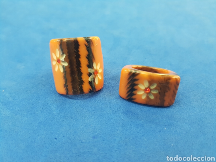 Gioielleria: Lote 2 anillos pasta con incrustaciones bisuter&iacute;a