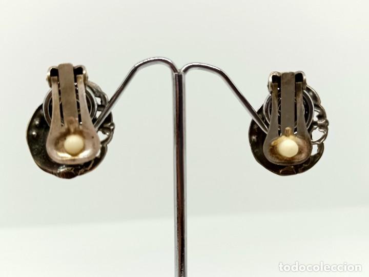 Joyeria: Pendientes con hojas y piedrecitas. - Foto 3