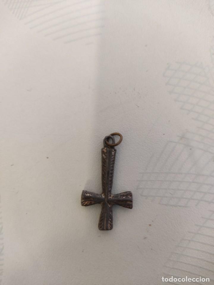 Joyeria: LOTE DE 5 CRUCES DE BISUTERIA - Foto 5
