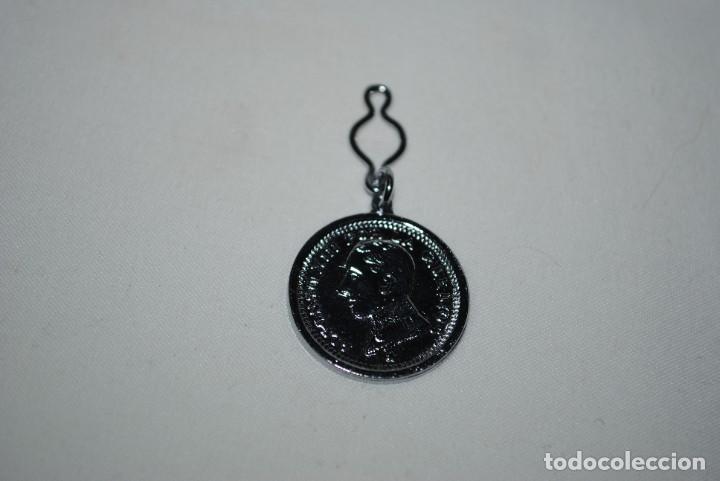 Joalharia: COLGANTE CON LA CARA DE ALFONSO XIII