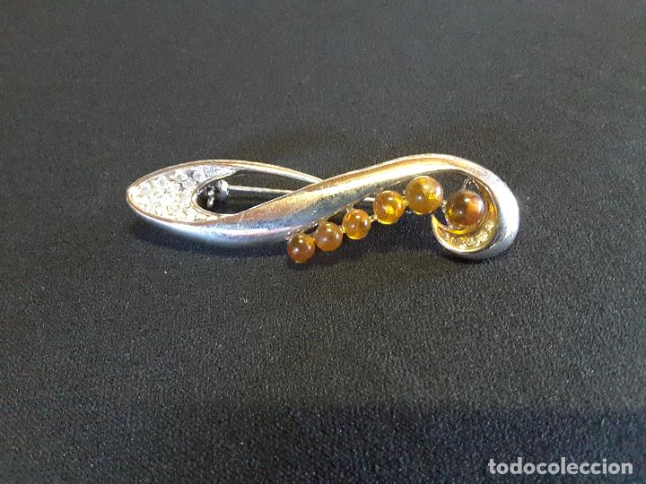 Joyeria: Aguja color plata con &aacute;gatas - Foto 1