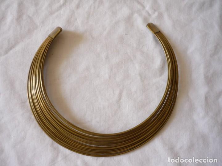 Joyeria: Gargantilla de hilos de bronce - Foto 2