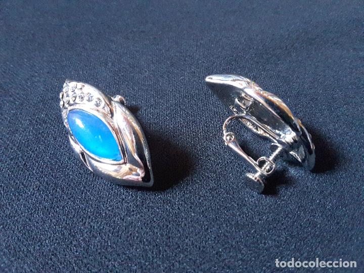 Joyeria: Pendientes color plata con &aacute;gata azul - Foto 1