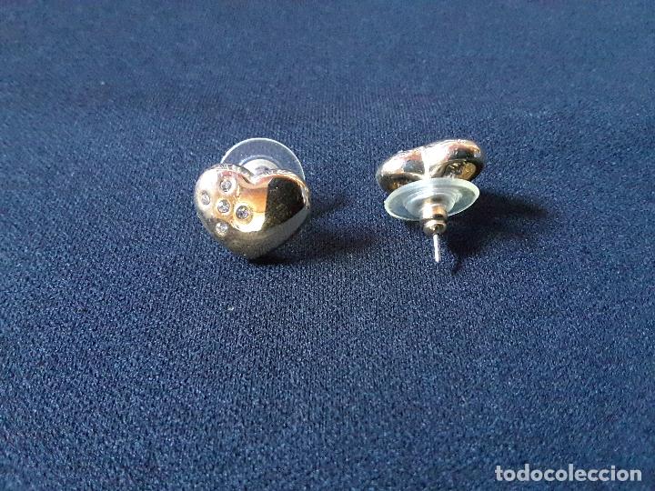 Joyeria: Pendientes dorados en forma de coraz&oacute;n - Foto 1