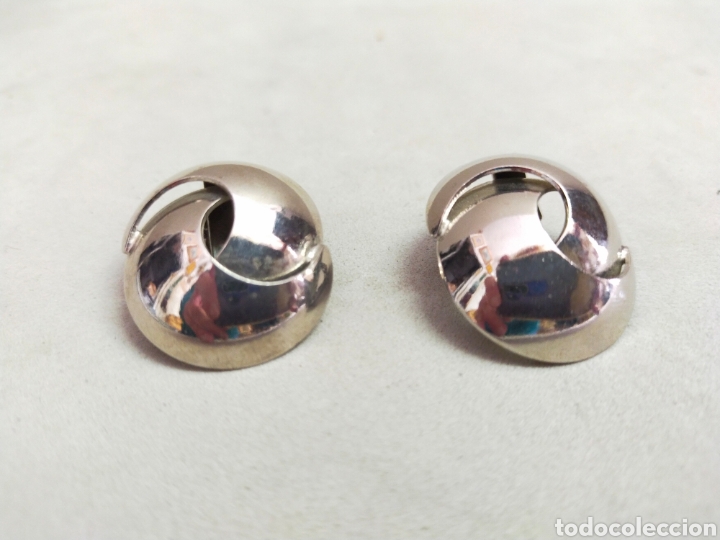 Joalharia: PENDIENTES DE CLIP, EN METAL. FORMA DE NUDO.