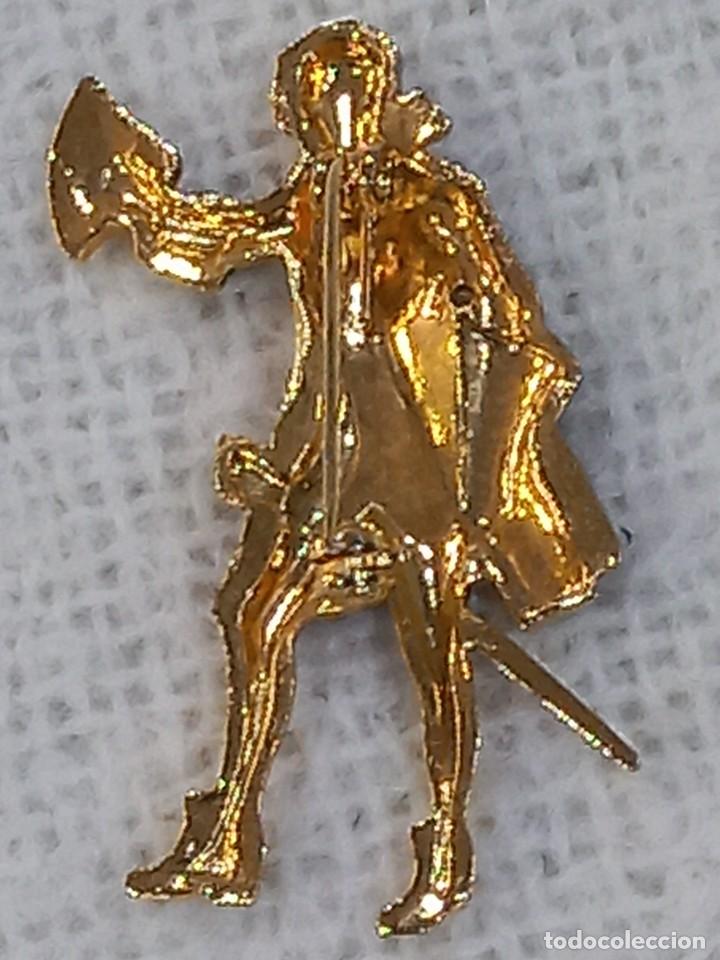 Joyeria: BROCHE (CABALLERO-&Eacute;POCA) DORADO - Foto 6