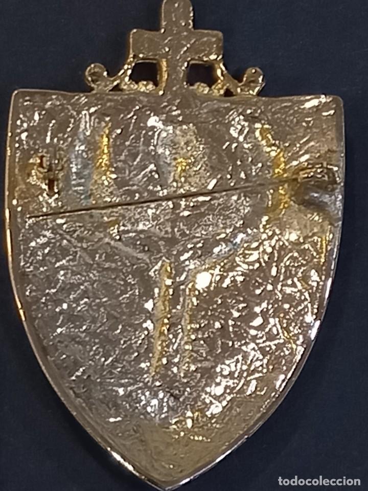 Joyeria: BROCHE (ESCUDO CON &Aacute;GULA) G.DORADO - Foto 5