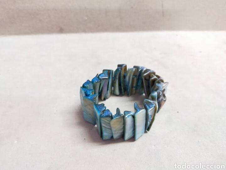 Joyeria: PULSERA DE NACAR EN TONOS AZULES. ELASTICA. - Foto 2