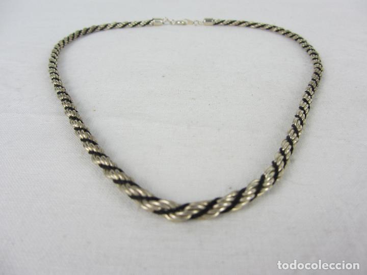 Joyeria: Collar carenado en metal y cuerda - Foto 2