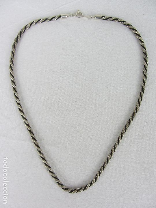 Joyeria: Collar carenado en metal y cuerda - Foto 1