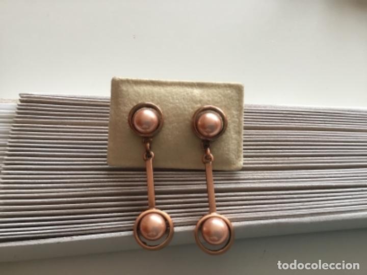 Joyeria: PENDIENTES DE METAL COBRE Y PERLAS A TONO - Foto 4