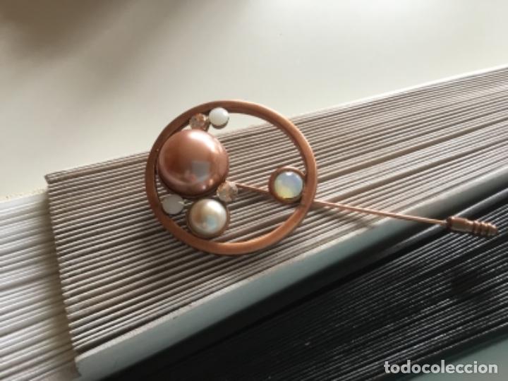 Joyeria: BROCHE AGUJ&Oacute;N CON CRISTALES Y PERLAS - Foto 1