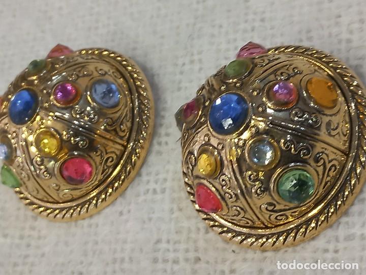 Joyeria: PENDIENTE (BOT&Oacute;N) PIEDRAS COLORES-elevado - Foto 1