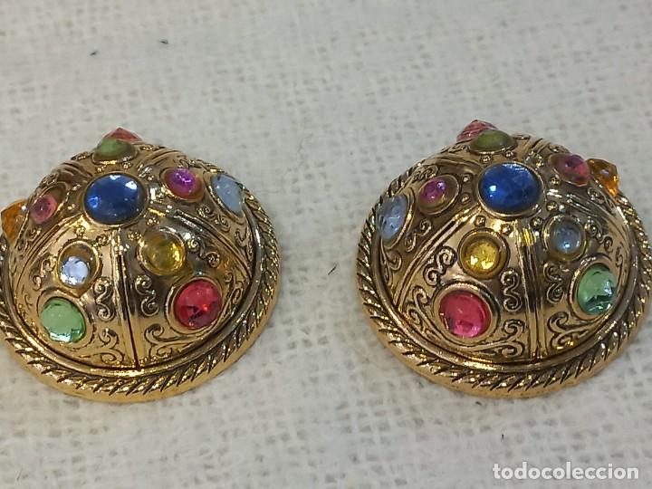 Joyeria: PENDIENTE (BOT&Oacute;N) PIEDRAS COLORES-elevado - Foto 2
