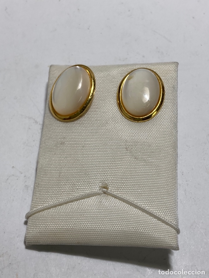 Joyeria: Pendiente nacar chapado oro - Foto 2
