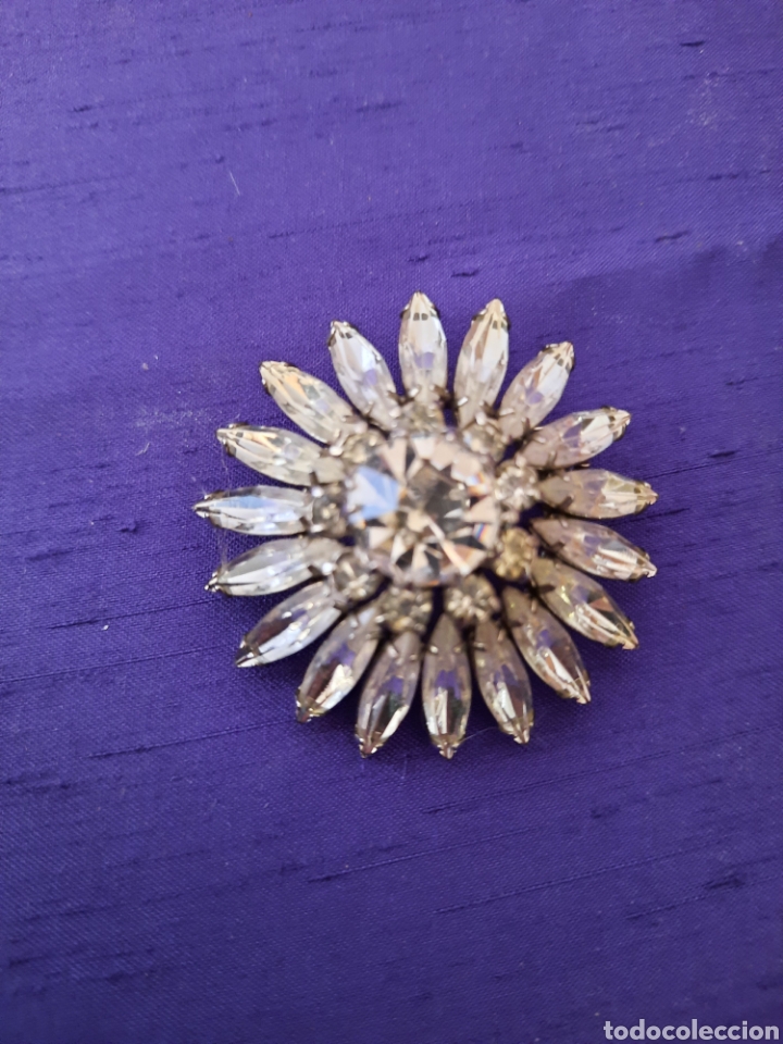Jewelry: Broche cristal tallado diente de Le&oacute;n muy antiguo