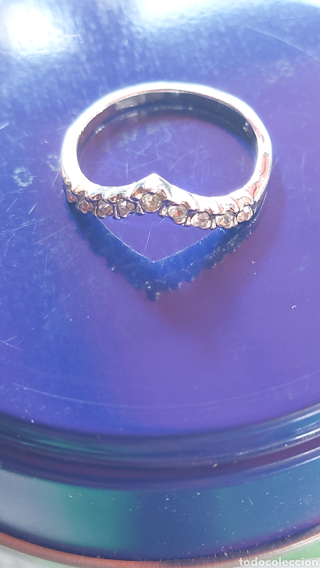 Gioielleria: ANILLO CON PIEDRAS TIPO BRILLANTE (9) PLATEADO BONITO DISE&Ntilde;O