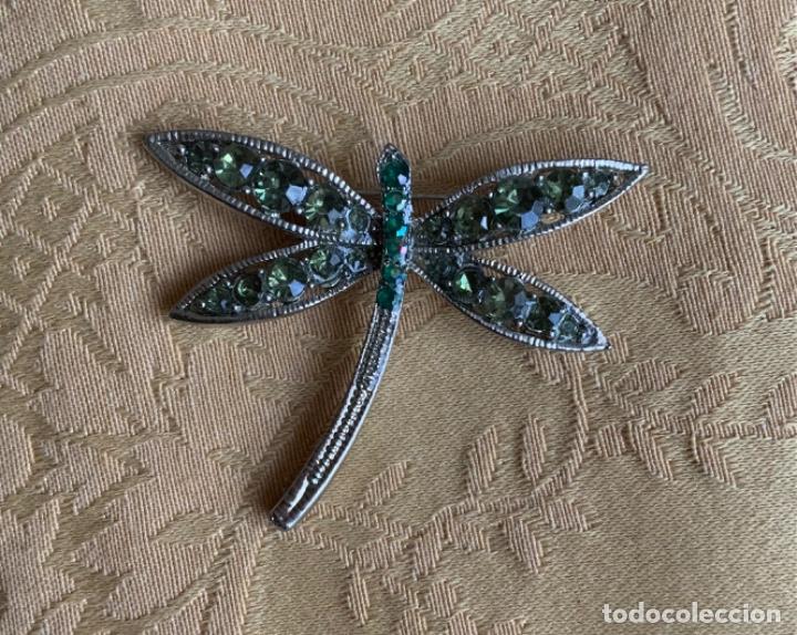 Joyeria: BROCHE METAL Y PEDRERIA VERDE, LIB&Eacute;LULA - Foto 1