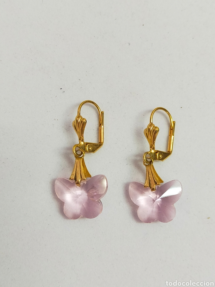 Joyeria: PENDIENTES DE METAL CON BA&Ntilde;O DE ORO Y CRISTALES TALLADOS EN FORMA DE MARIPOSA