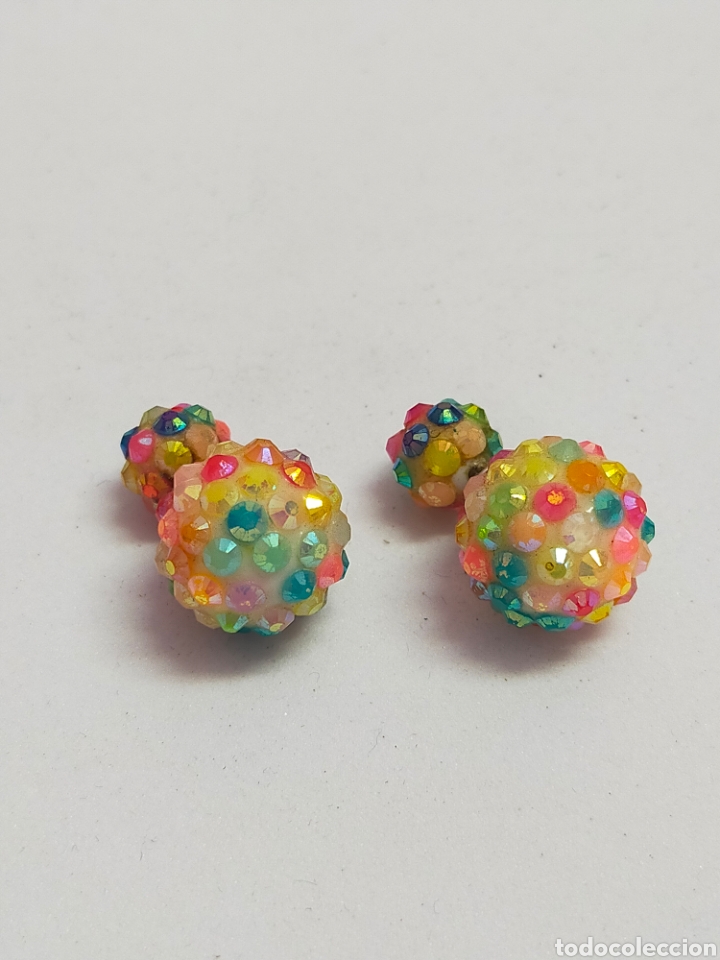 Joaillerie: PENDIENTES DE BISUTERIA CON CRISTALES DE VIVOS COLORES.