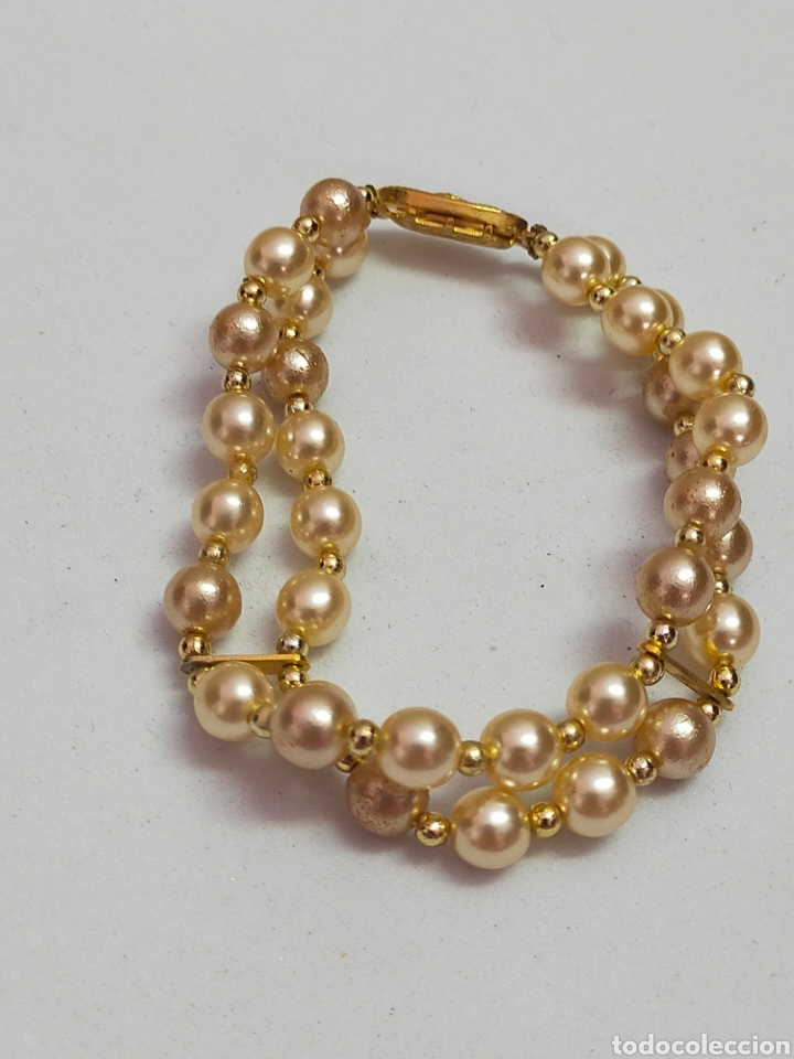 Joyeria: PULSERA SE METAL DORADO Y SIMIL PERLAS. - Foto 2