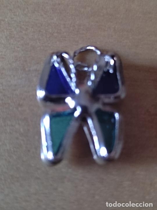 Joaillerie: MARIPOSA METAL CRISTAL AZUL VERDE FANTASIA 2 CM APX ALTO COLGANTE RAREZA PRECIOSO DISE&Ntilde;O