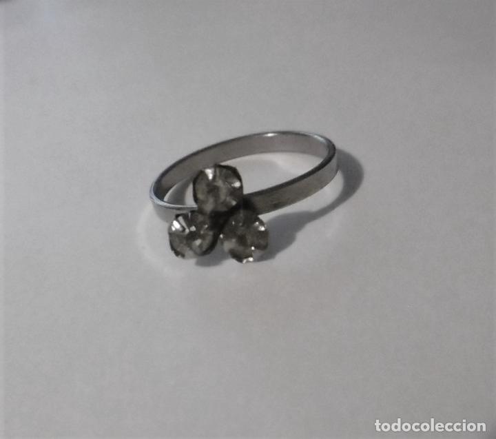 Joaillerie: ANTIGUO ANILLO DE METAL - A&Ntilde;OS 40 - CASA V J G - SIN USAR - DIAMETRO 18 MM