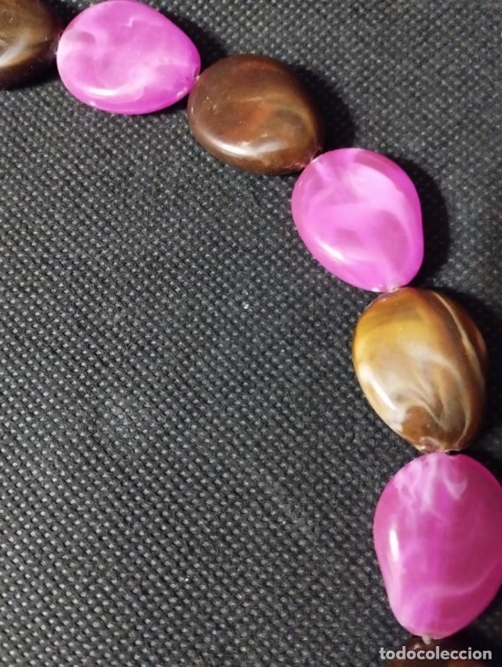 Joyeria: Collar vintage en plastico nacarado rosa y marron - Foto 2