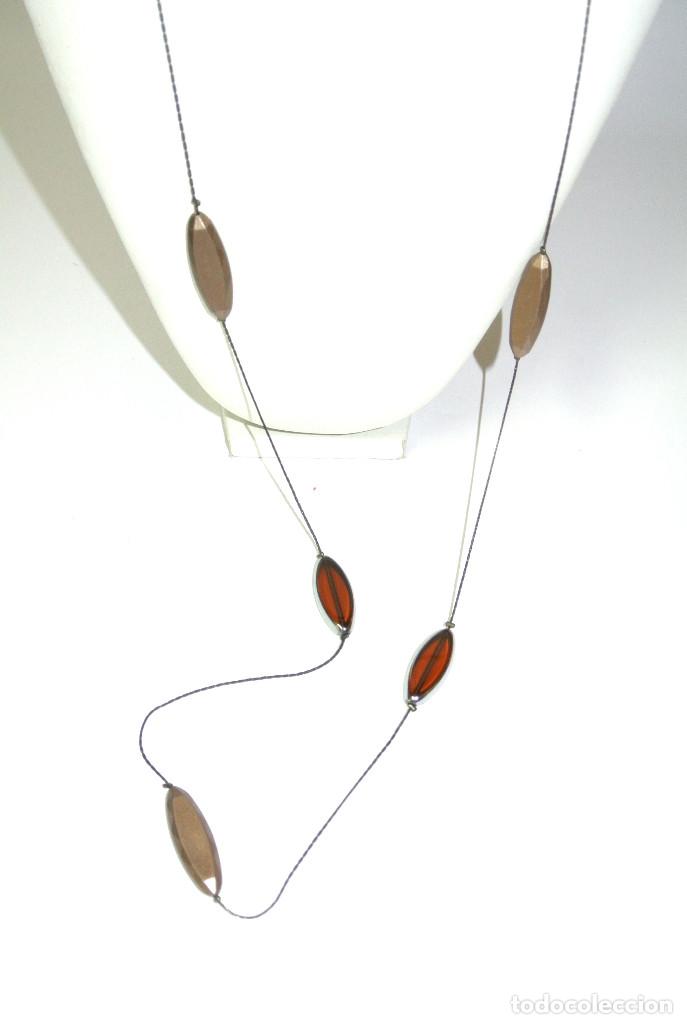 Joyeria: Collar largo color marr&oacute;n y plata, a&ntilde;o 2000, Nuevo - Foto 2