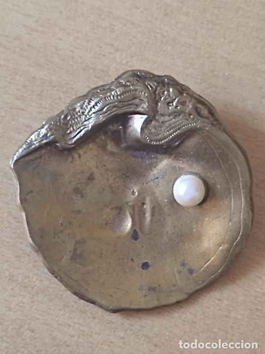 Joaillerie: BROCHE TONO LATON PERLITA SOBRE CONCHA OLA MARINA MUY BONITO 3,5 CM