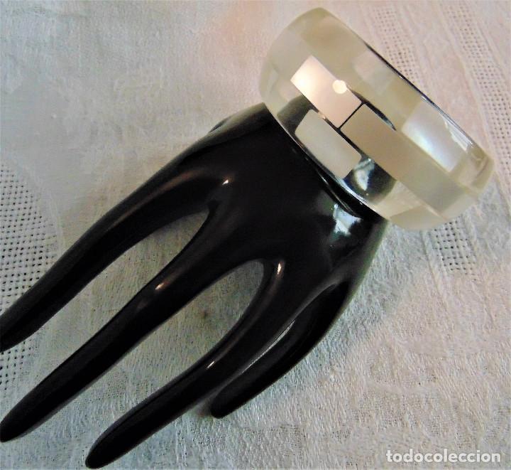 Joalharia: PULSERA - BRAZALETE - PLASTICO DURO - EFECTO CRISTAL- DI&Aacute;METRO INTERIOR 6,5 CMS - ANCHO 3 CMS