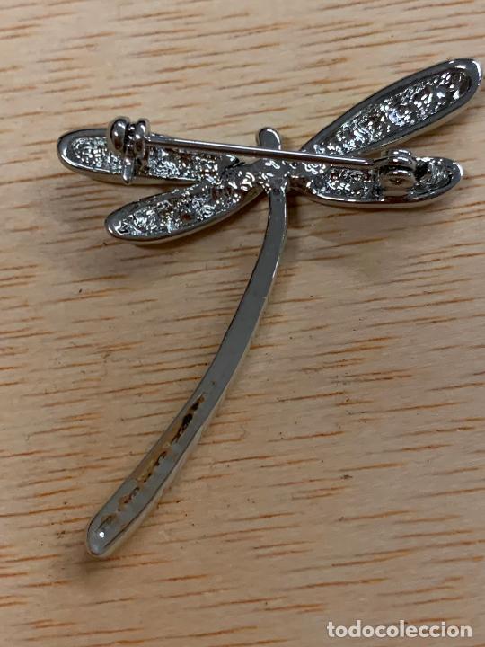 Joyeria: Preciosa aguja o broche en forma de libelula. Mide unos 5cms - Foto 2