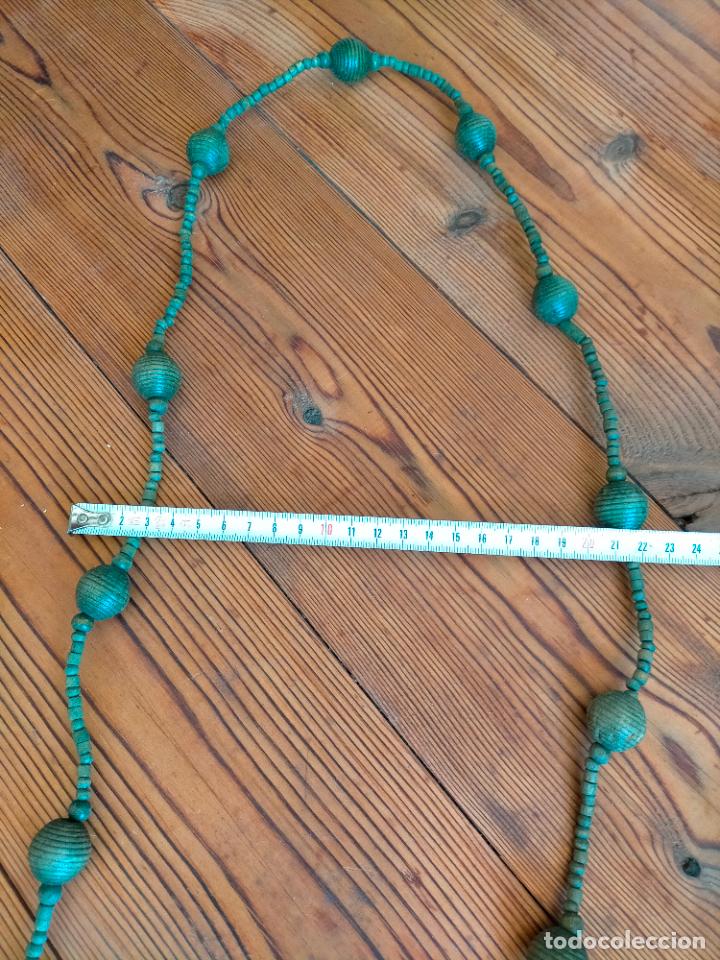 Joyeria: Collar de madera con borlas bolas vintage y perlitas de madera - Foto 5